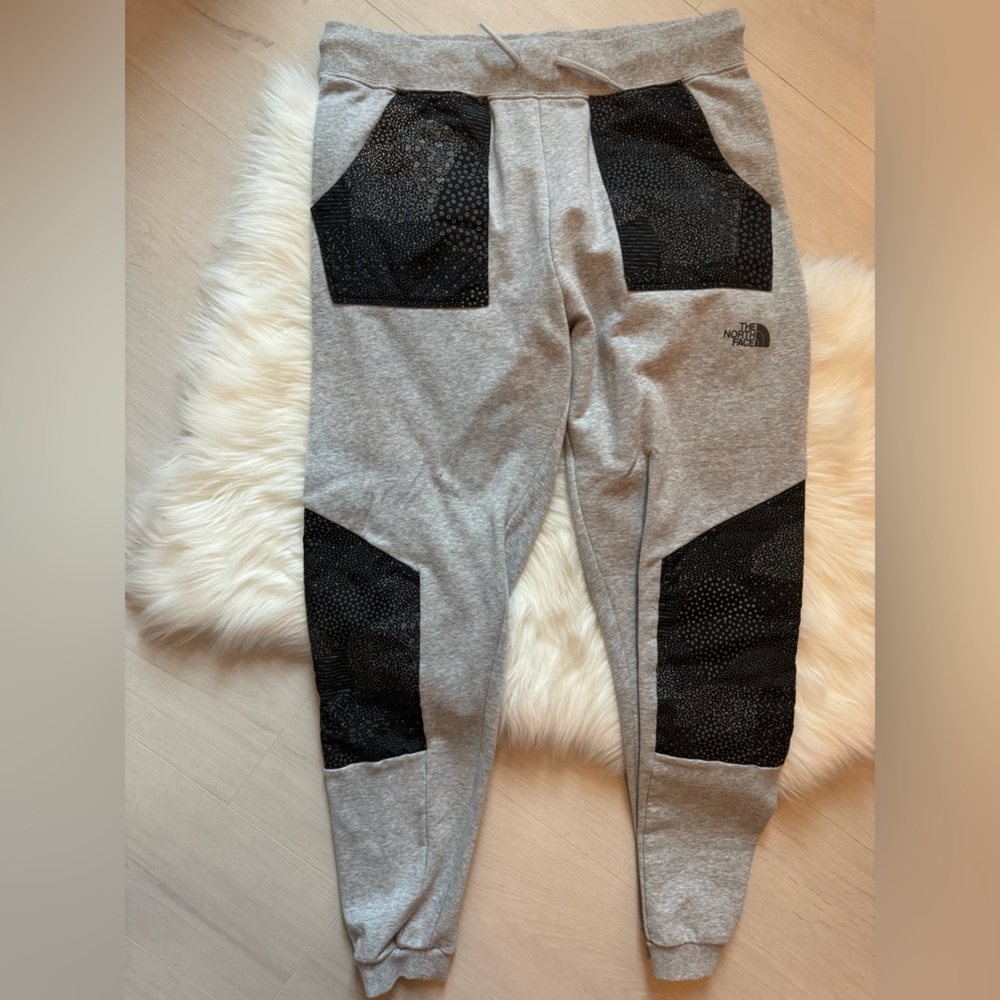 NWOT Womens The North Face Reflective Jogger Pants Size Large